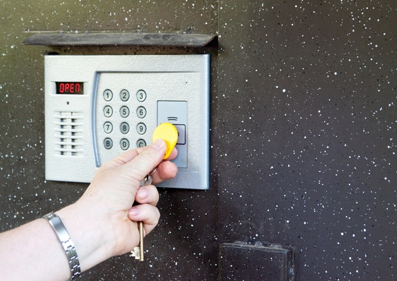 intercom_closeup_562x398